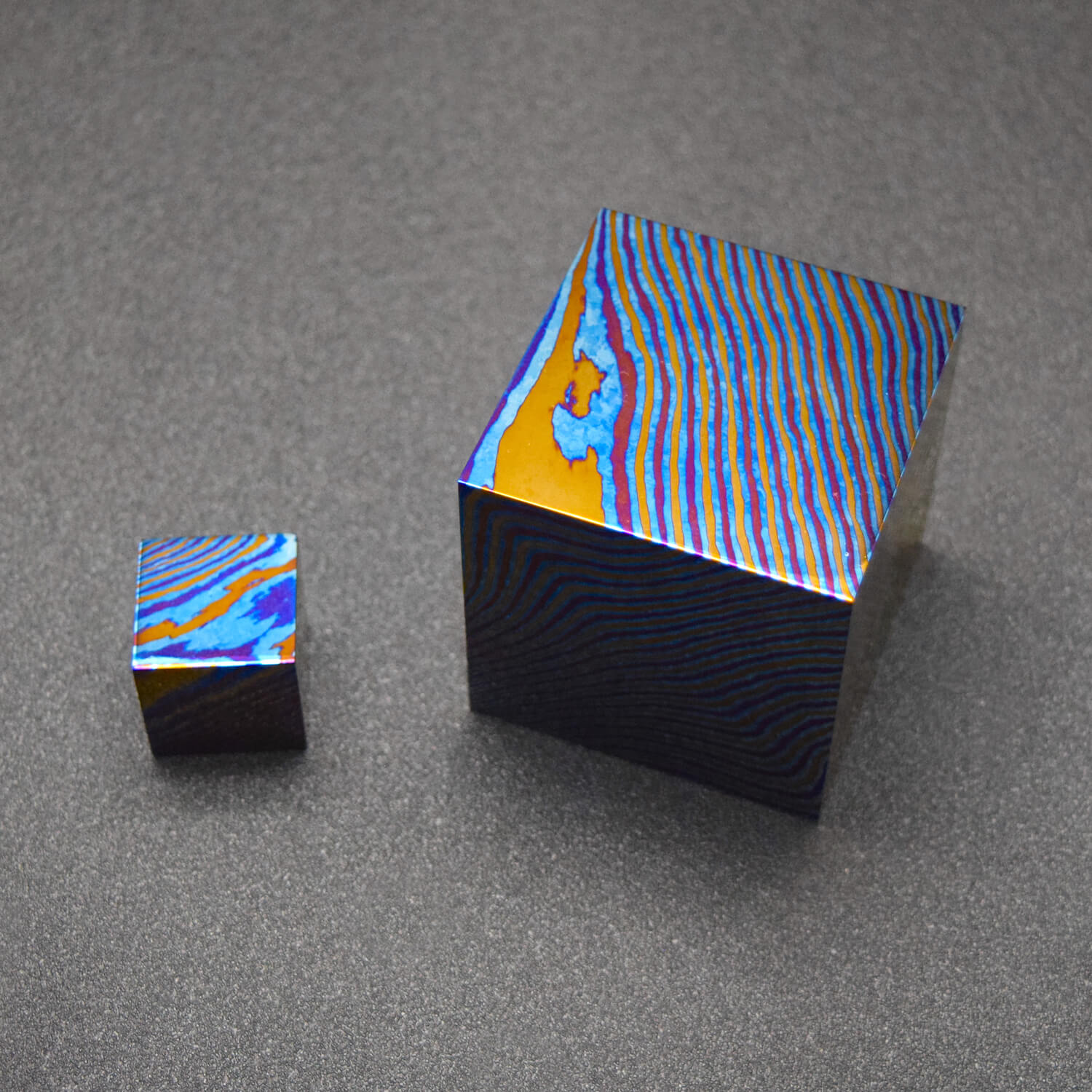 SOLID DAMASCUS TITANIUM CUBES